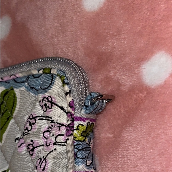 Vera Bradley Floral Quilted Wristlet and Cosmetic Bag Duo Set - Picture 5 of 10